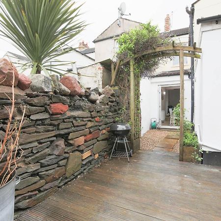 קארדיף Spacious 4 Bedroom House- Walking Distance To City Centre & Great Backyard מראה חיצוני תמונה