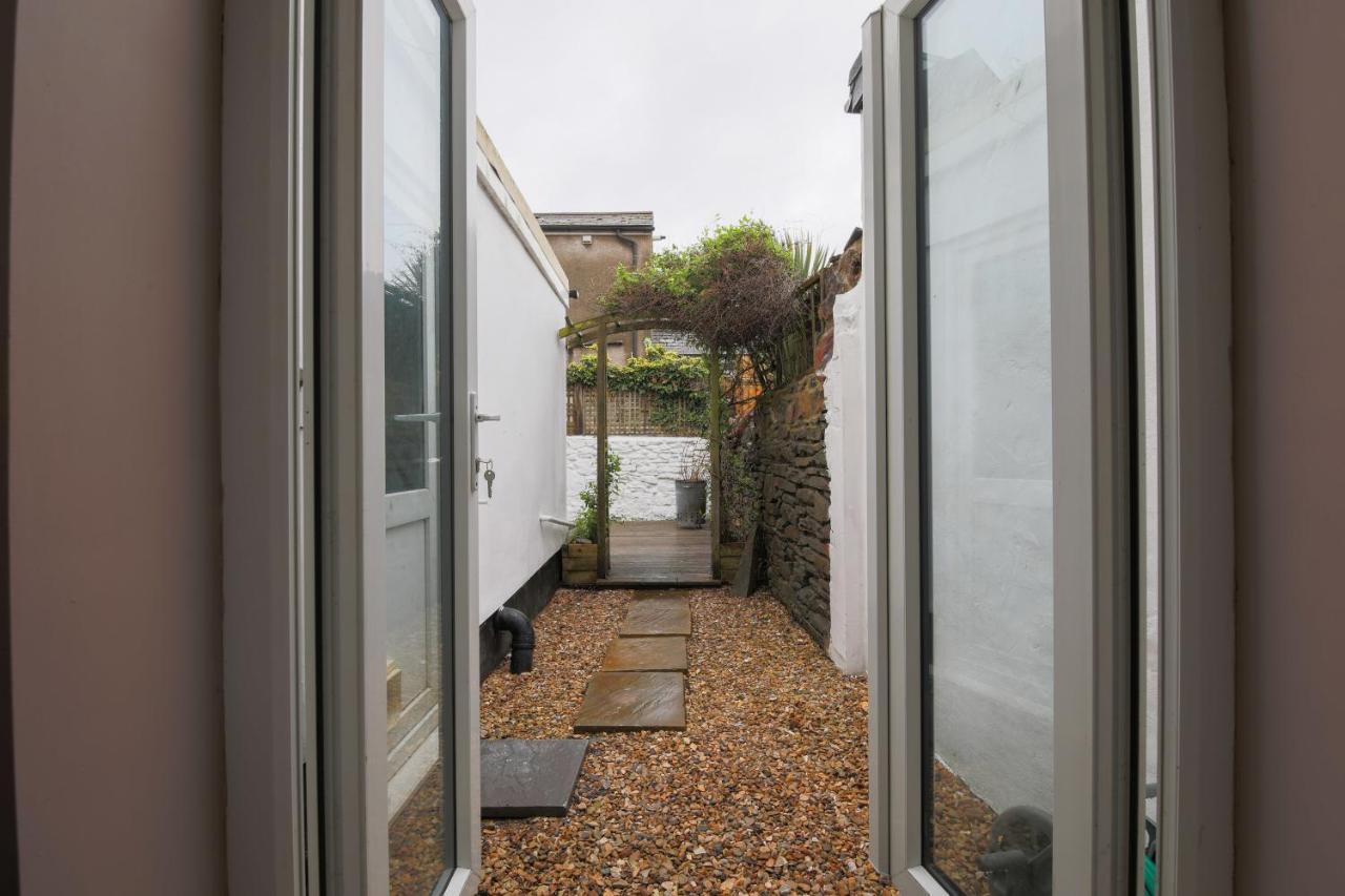 קארדיף Spacious 4 Bedroom House- Walking Distance To City Centre & Great Backyard מראה חיצוני תמונה